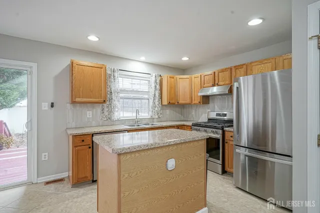 $297,900 | 604 Sangreal Court, Mantua, NJ 08051