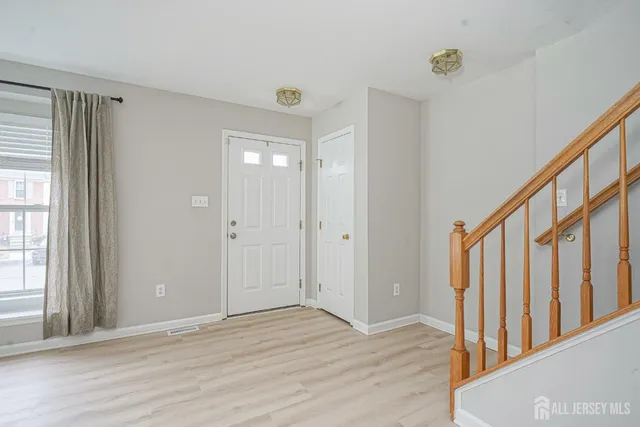 $297,900 | 604 Sangreal Court, Mantua, NJ 08051