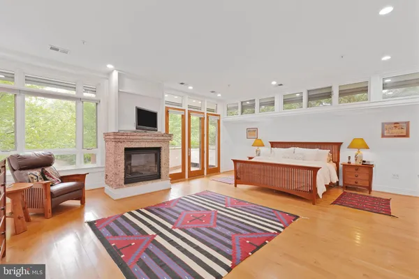 $4,395,000 | 2807 Chesterfield Place Northwest, Washington, DC 20008