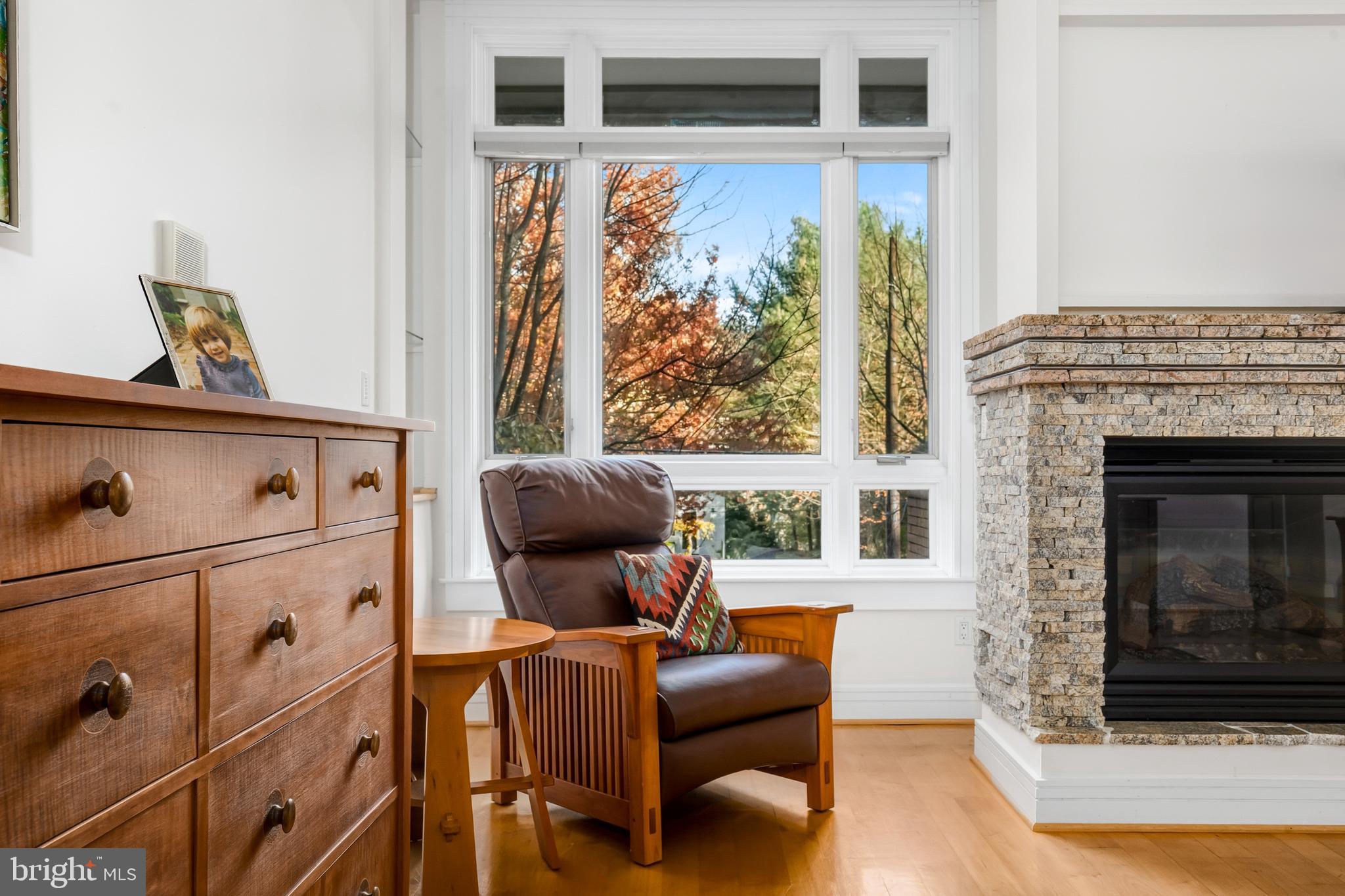 2807 Chesterfield Place Northwest Washington, DC 20008 - Photo 22 of 46 Primary Suite