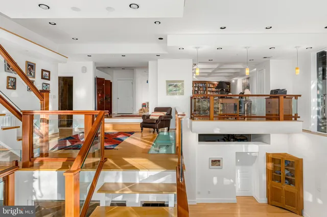 $4,395,000 | 2807 Chesterfield Place Northwest, Washington, DC 20008