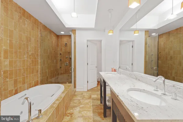 $4,395,000 | 2807 Chesterfield Place Northwest, Washington, DC 20008