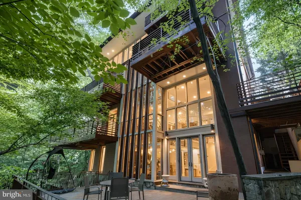 $4,395,000 | 2807 Chesterfield Place Northwest, Washington, DC 20008