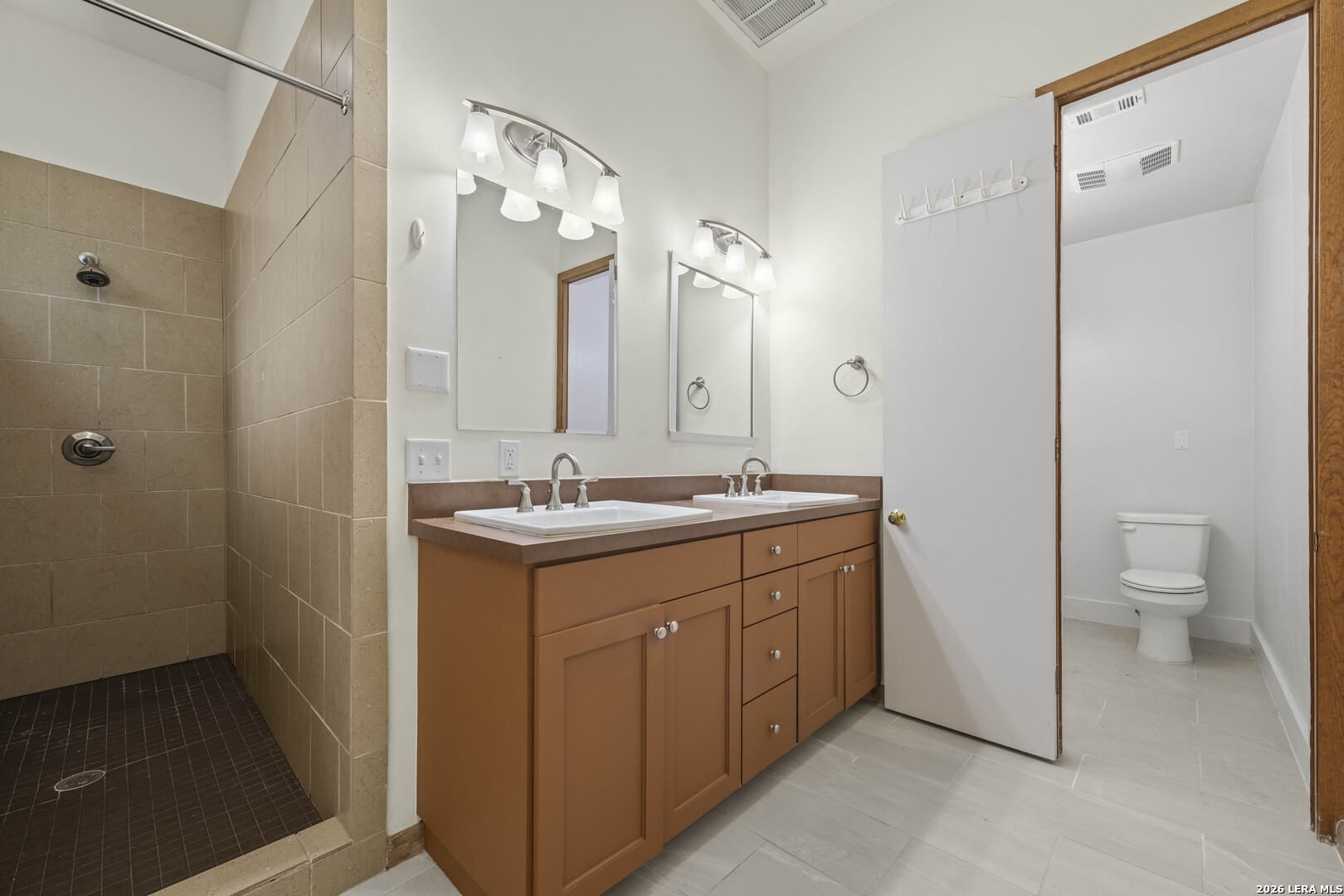 800 Leonard Street Austin, TX 78705 - Photo 13 of 60
