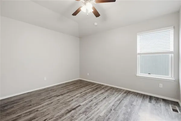 $349,900 | 21407 West 216th Street, Spring Hill, KS 66083