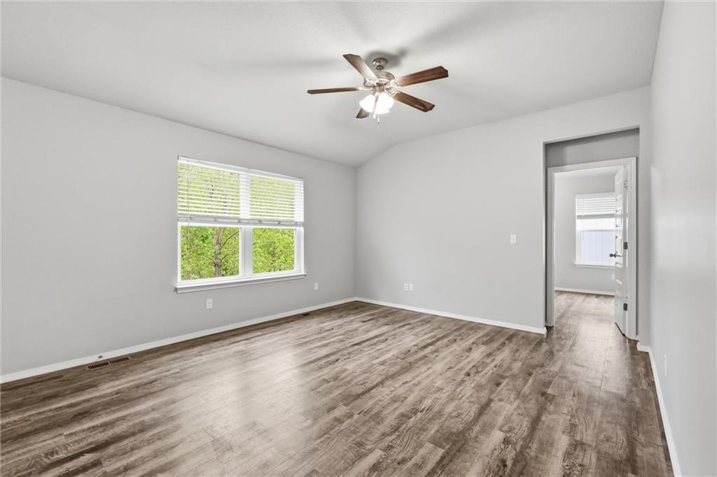 21407 West 216th Street Spring Hill, KS 66083 - Photo 18 of 34