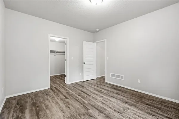$349,900 | 21407 West 216th Street, Spring Hill, KS 66083