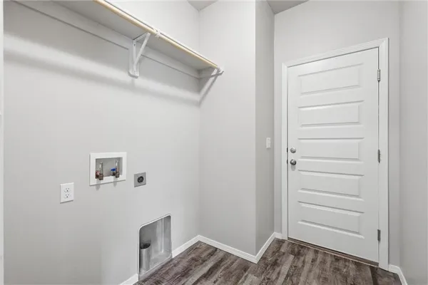 $349,900 | 21407 West 216th Street, Spring Hill, KS 66083