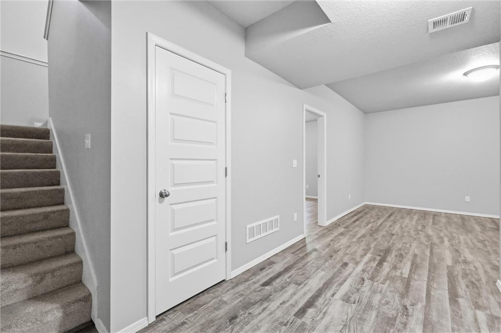 21407 West 216th Street Spring Hill, KS 66083 - Photo 26 of 34