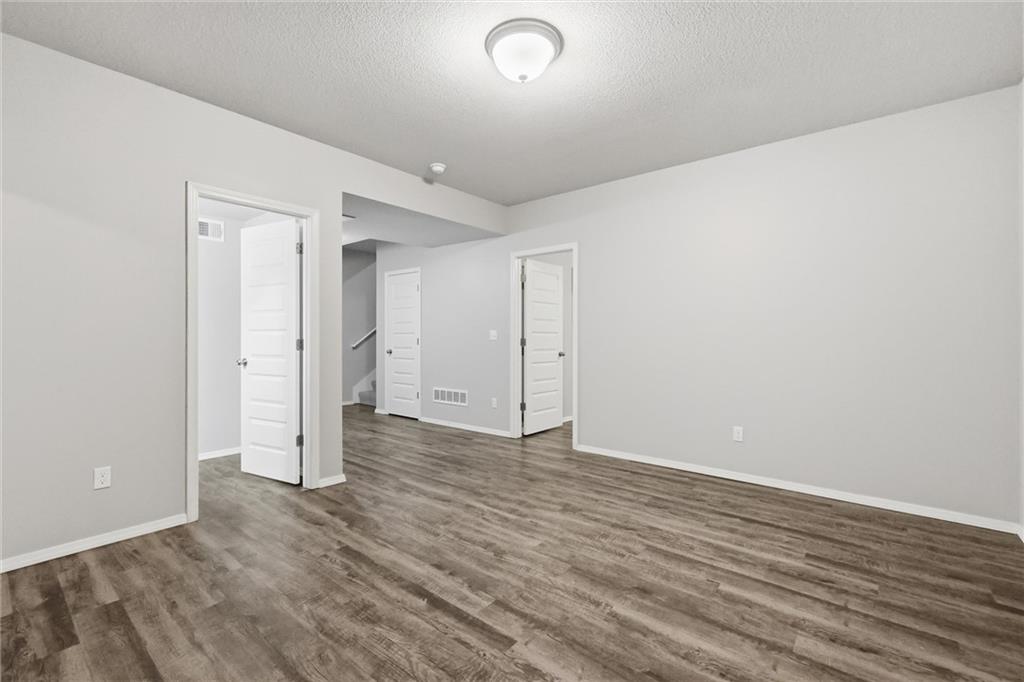 21407 West 216th Street Spring Hill, KS 66083 - Photo 28 of 34