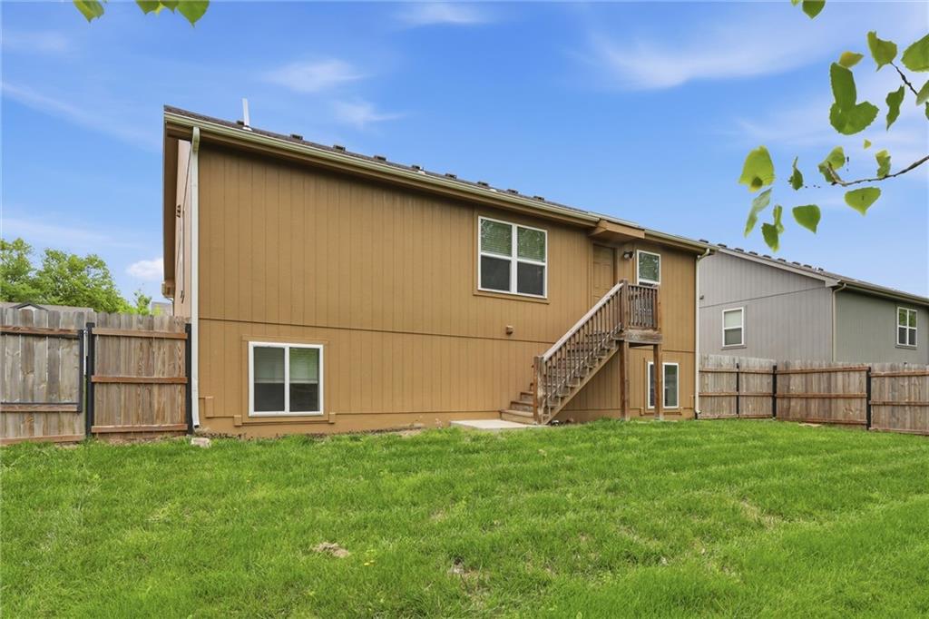 21407 West 216th Street Spring Hill, KS 66083 - Photo 30 of 34