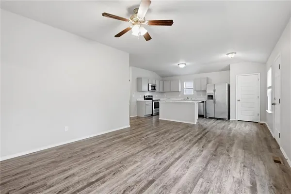 $349,900 | 21407 West 216th Street, Spring Hill, KS 66083