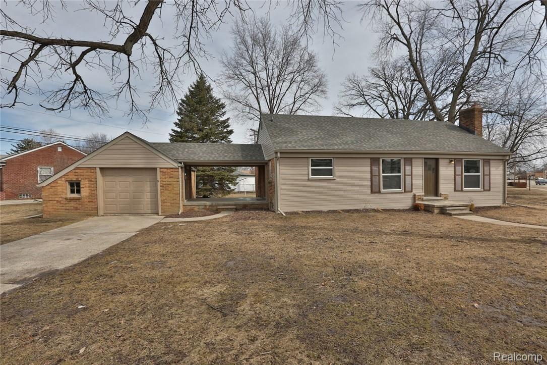 18740 Champaign Road Allen Park, MI 48101 - Photo 21 of 21 2B8A1773.jpg