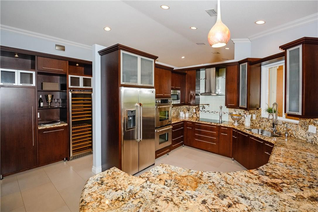 751 Heron Road Weston, FL 33326 - Photo 11 of 29 Photo 11