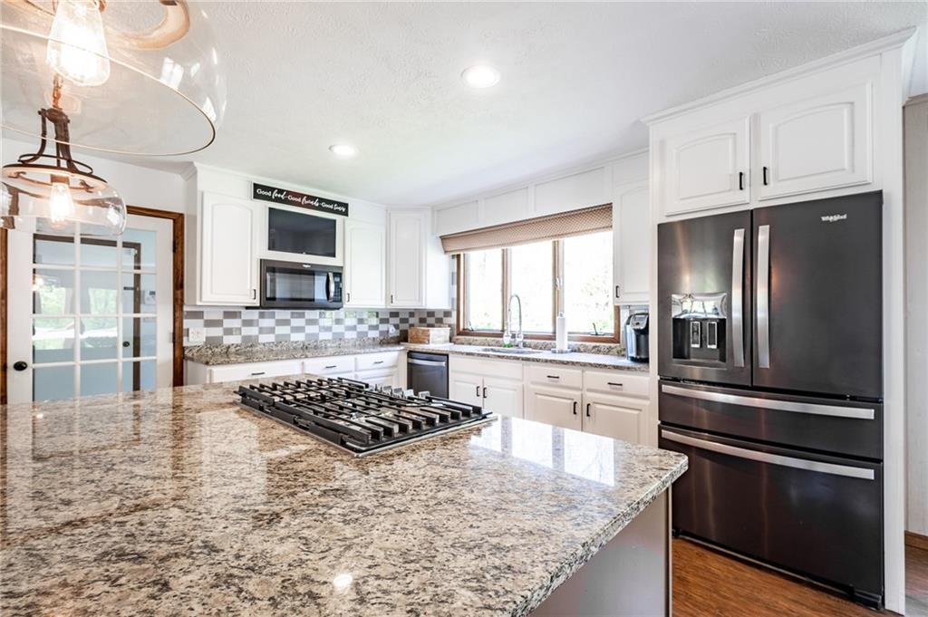 2765 West Carr Hill Road Columbus, IN 47201 - Photo 8 of 60 Gallery Image 8