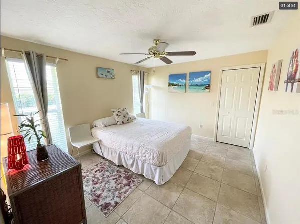 $7,500 | 2001 Hawaii Avenue Northeast, St. Petersburg, FL 33703