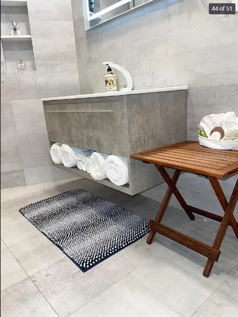 $7,500 | 2001 Hawaii Avenue Northeast, St. Petersburg, FL 33703