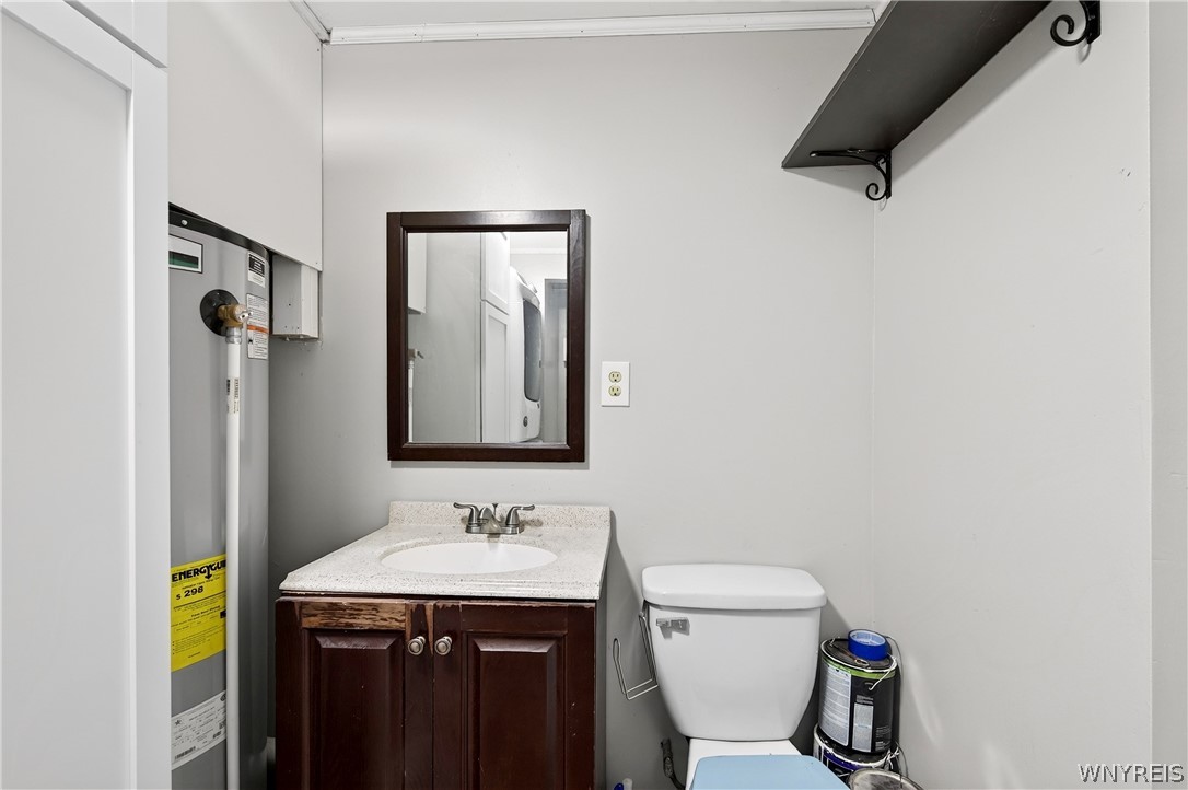 51 Danforth Street Buffalo, NY 14213 - Photo 21 of 39 Half Bath