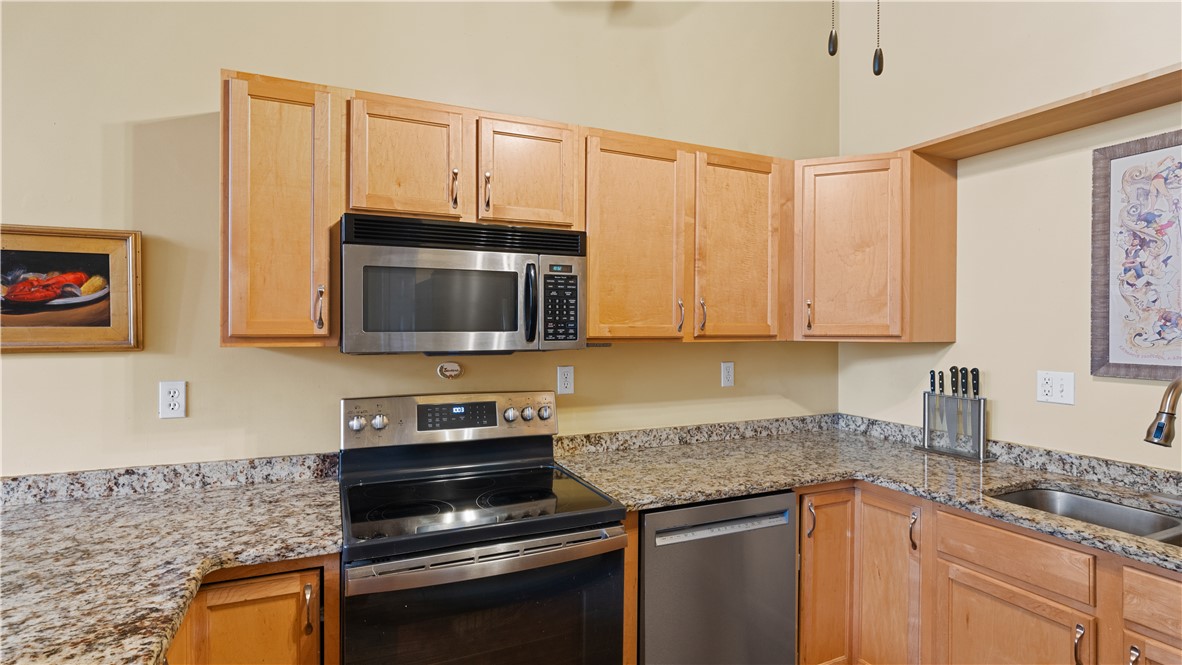 63 Blakeley Street, Unit 107 Woonsocket, RI 02895 - Photo 7 of 31
