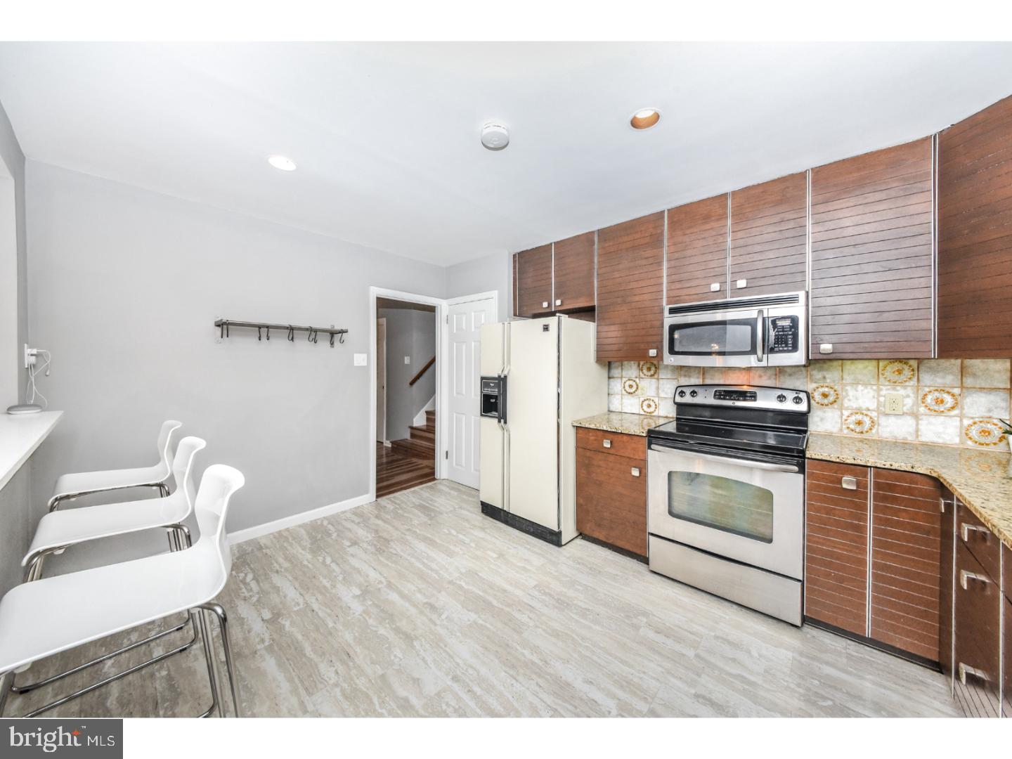 1627 Shoemaker Road Abington, PA 19001 - Photo 12 of 25 Kitchen