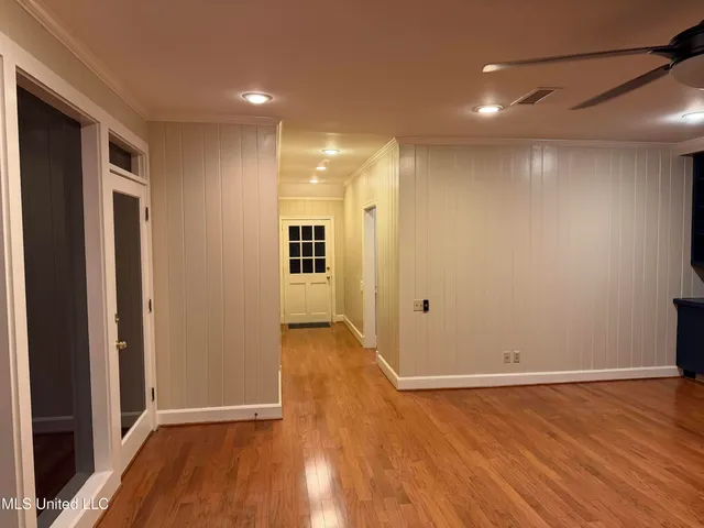 $329,900 | 325 Woodlawn Drive, Greenville, MS 38701