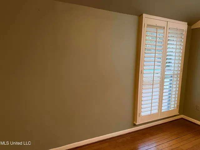 $329,900 | 325 Woodlawn Drive, Greenville, MS 38701