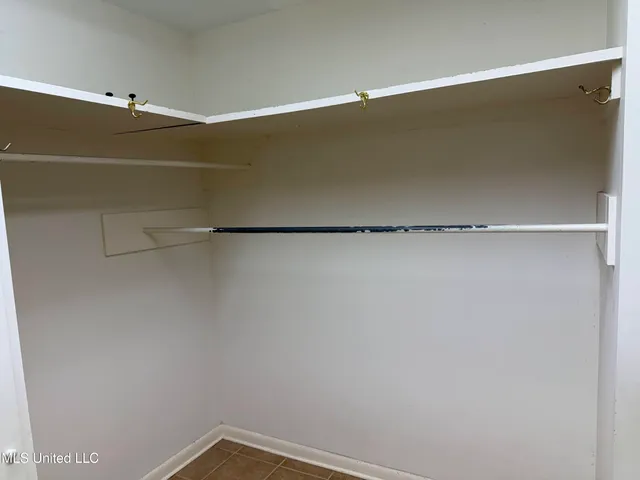 $329,900 | 325 Woodlawn Drive, Greenville, MS 38701