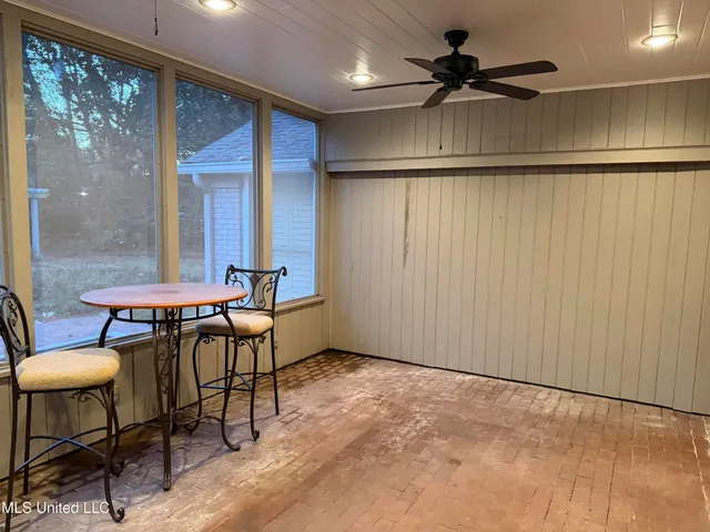 $329,900 | 325 Woodlawn Drive, Greenville, MS 38701