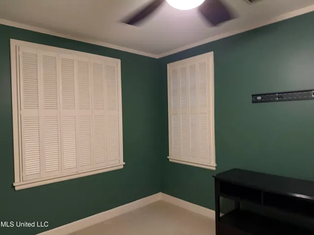 $329,900 | 325 Woodlawn Drive, Greenville, MS 38701