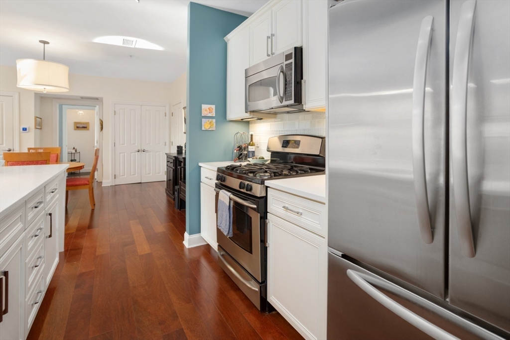 248 Albion Street, Unit 231 Wakefield, MA 01880 - Photo 10 of 35