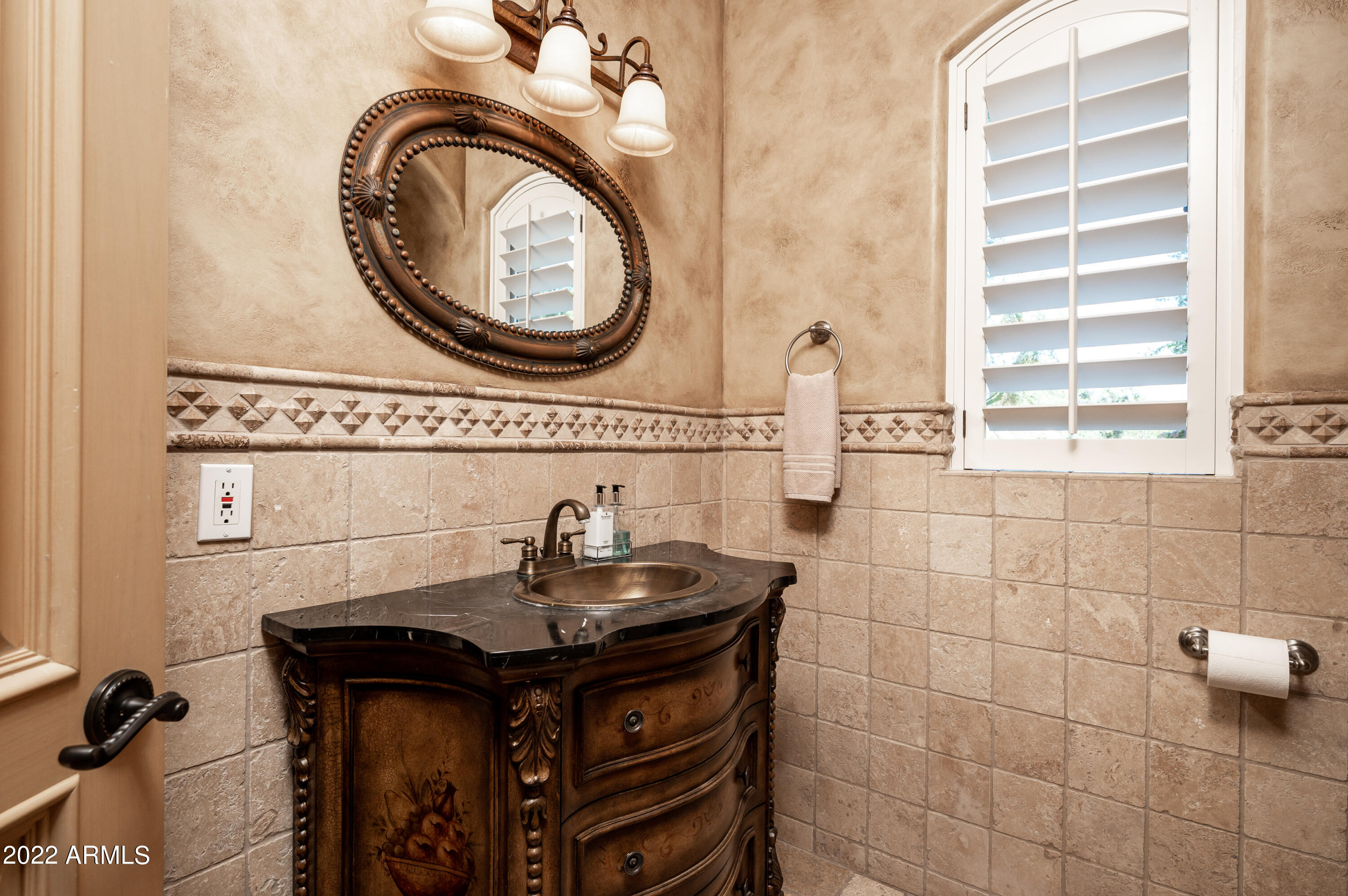 6011 East Horseshoe Road Paradise Valley, AZ 85253 - Photo 24 of 54 6011EHorseshoeRd-43