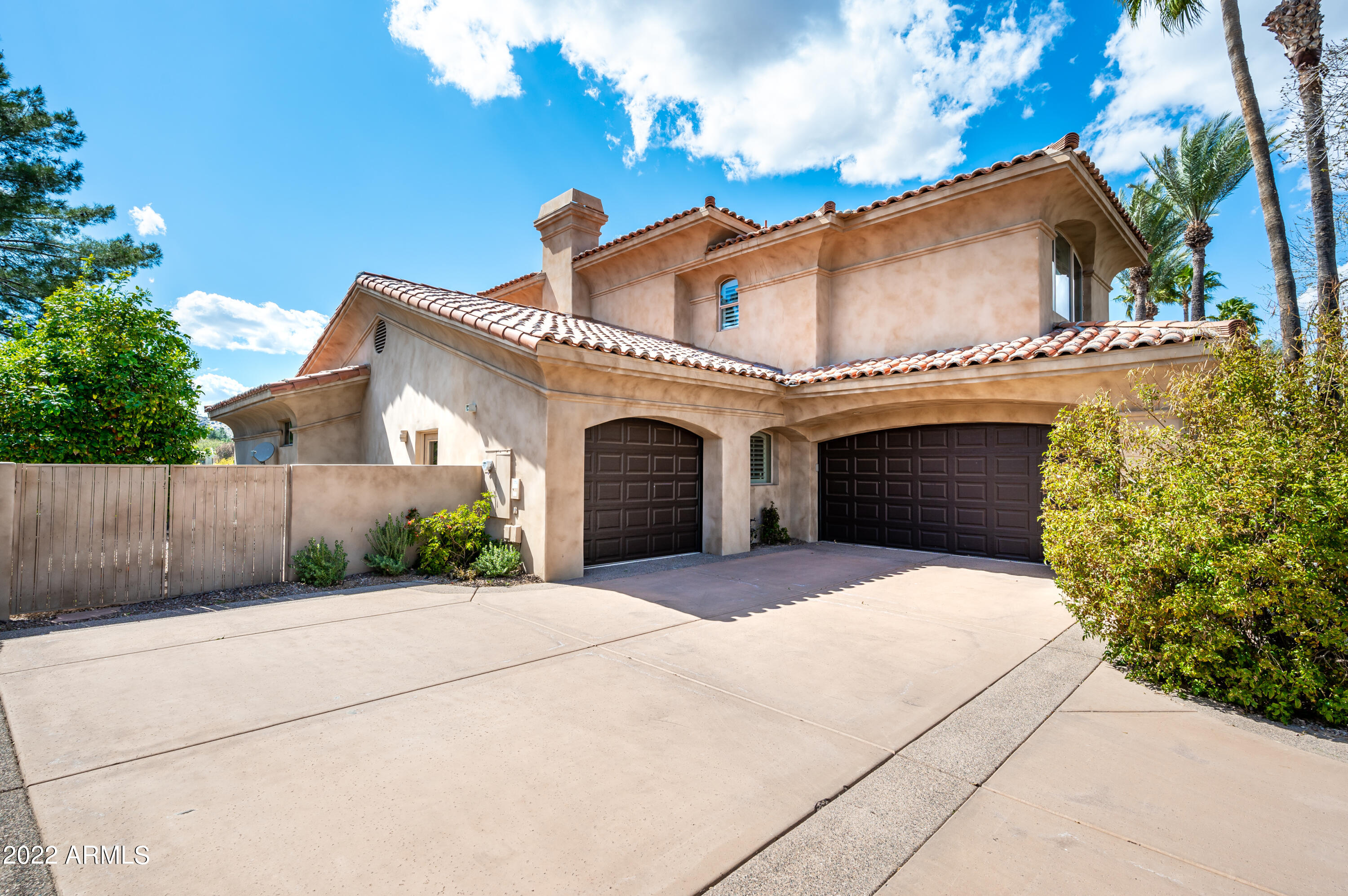 6011 East Horseshoe Road Paradise Valley, AZ 85253 - Photo 3 of 54 6011EHorseshoeRd-66