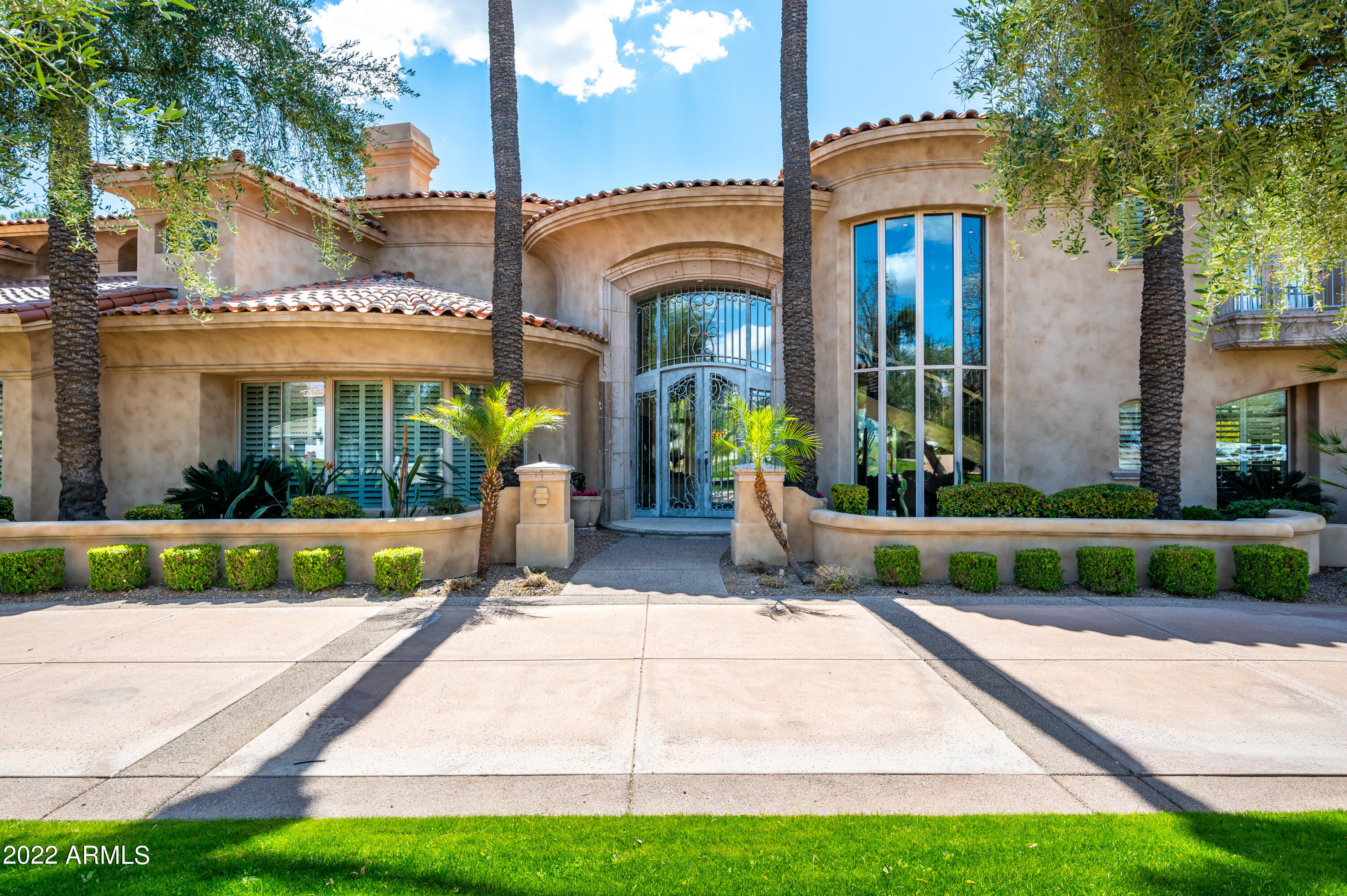 6011 East Horseshoe Road Paradise Valley, AZ 85253 - Photo 5 of 54 6011EHorseshoeRd-64