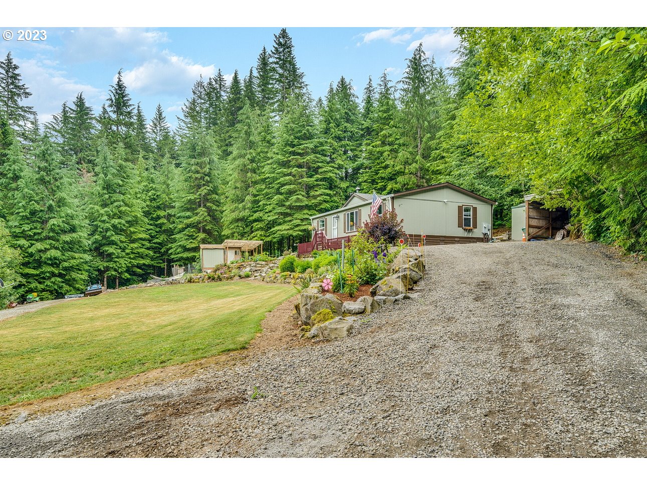 22 Southeast Hemlock Road Corbett, OR 97019 - Photo 2 of 36 Gallery Image 2