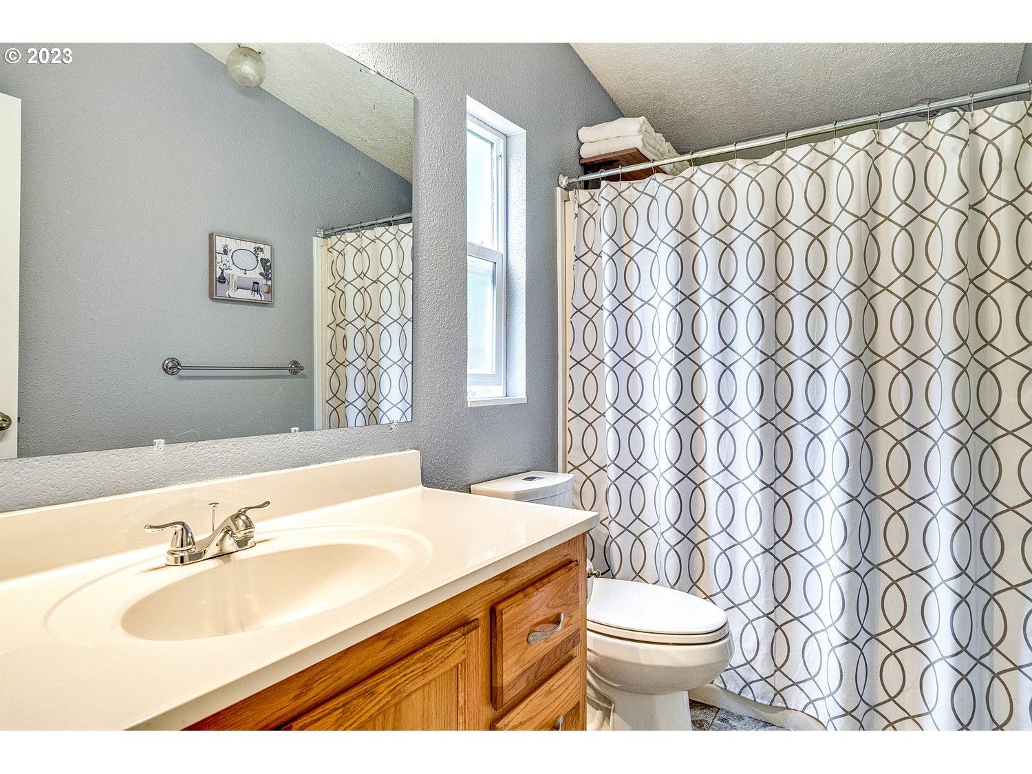 22 Southeast Hemlock Road Corbett, OR 97019 - Photo 21 of 36 Gallery Image 21
