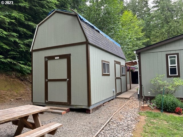 22 Southeast Hemlock Road Corbett, OR 97019 - Photo 24 of 36 Gallery Image 24