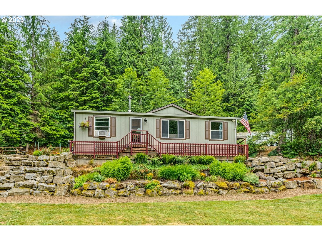 22 Southeast Hemlock Road Corbett, OR 97019 - Photo 5 of 36 Gallery Image 5