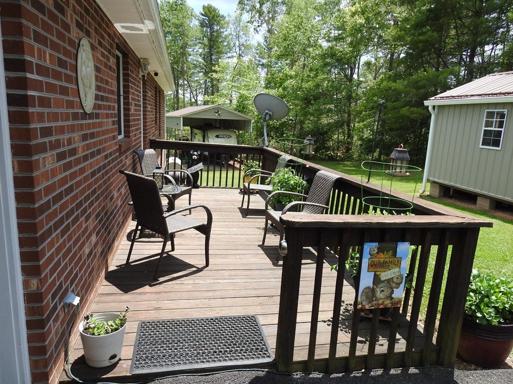 5313 Ivanhoe Road Fries, VA 24330 - Photo 33 of 47 Gallery Image 33