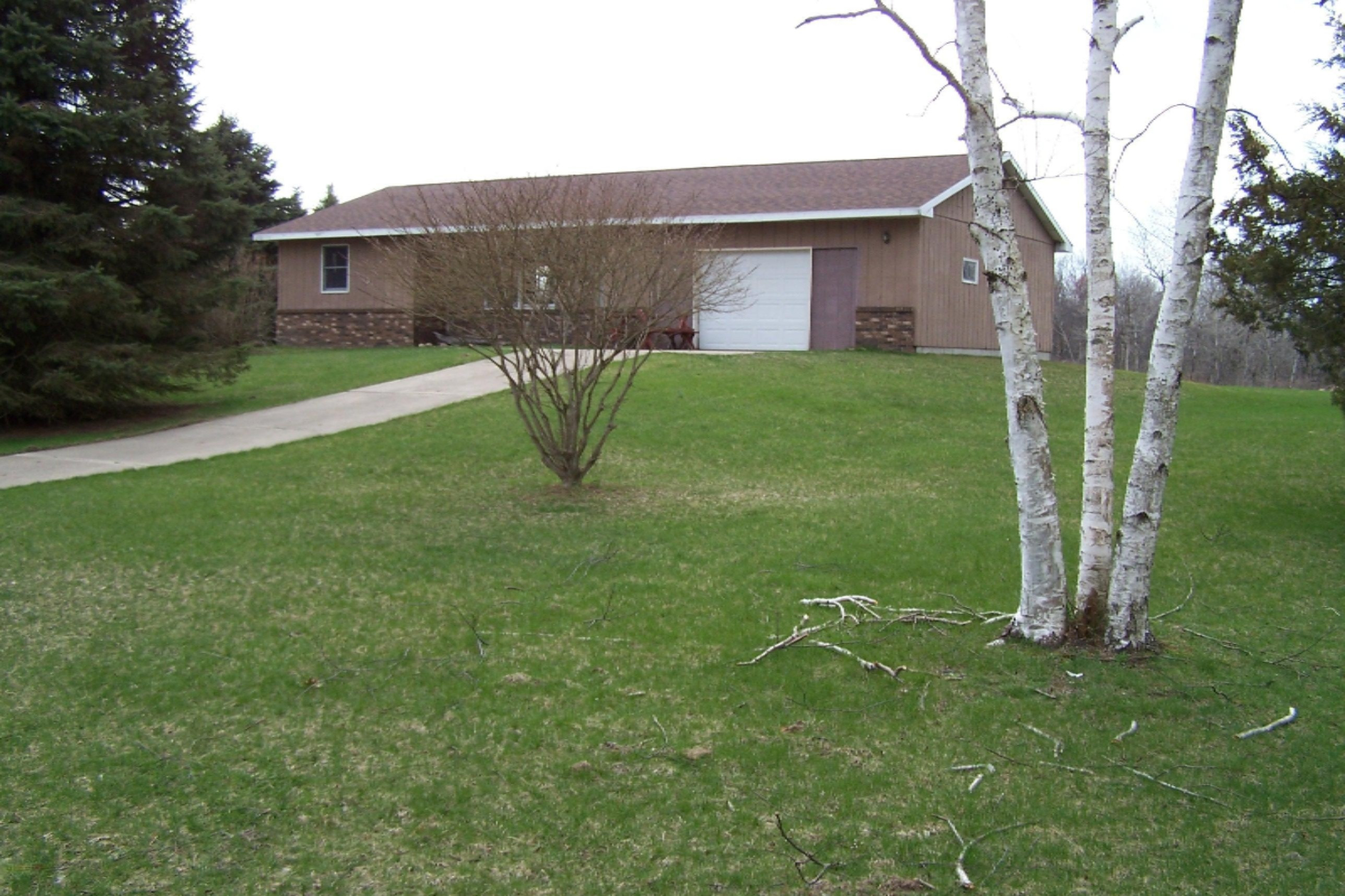 52398 Leach Road Dowagiac, MI 49047 - Photo 2 of 25 100_3609