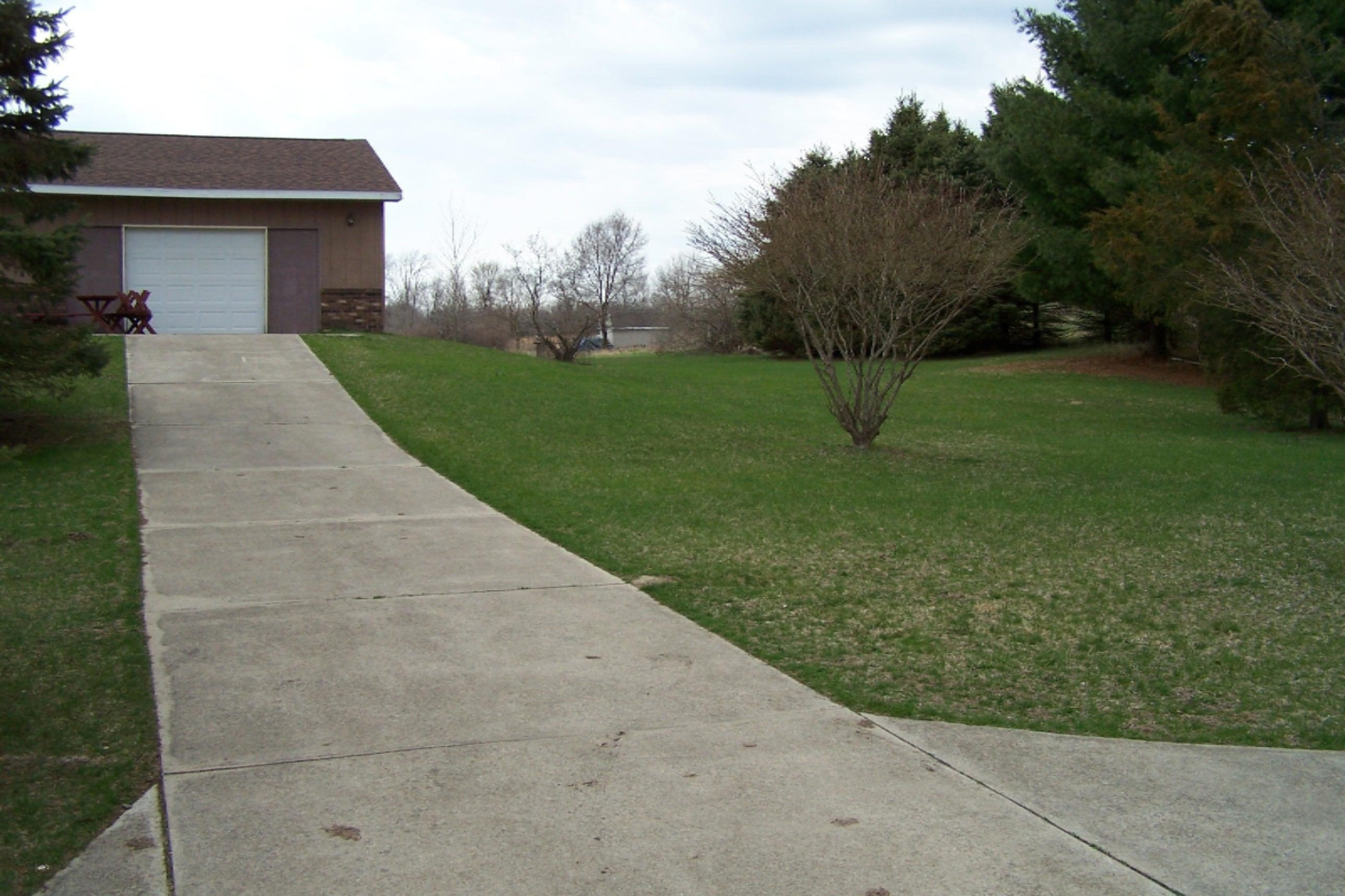 52398 Leach Road Dowagiac, MI 49047 - Photo 3 of 25 100_3608