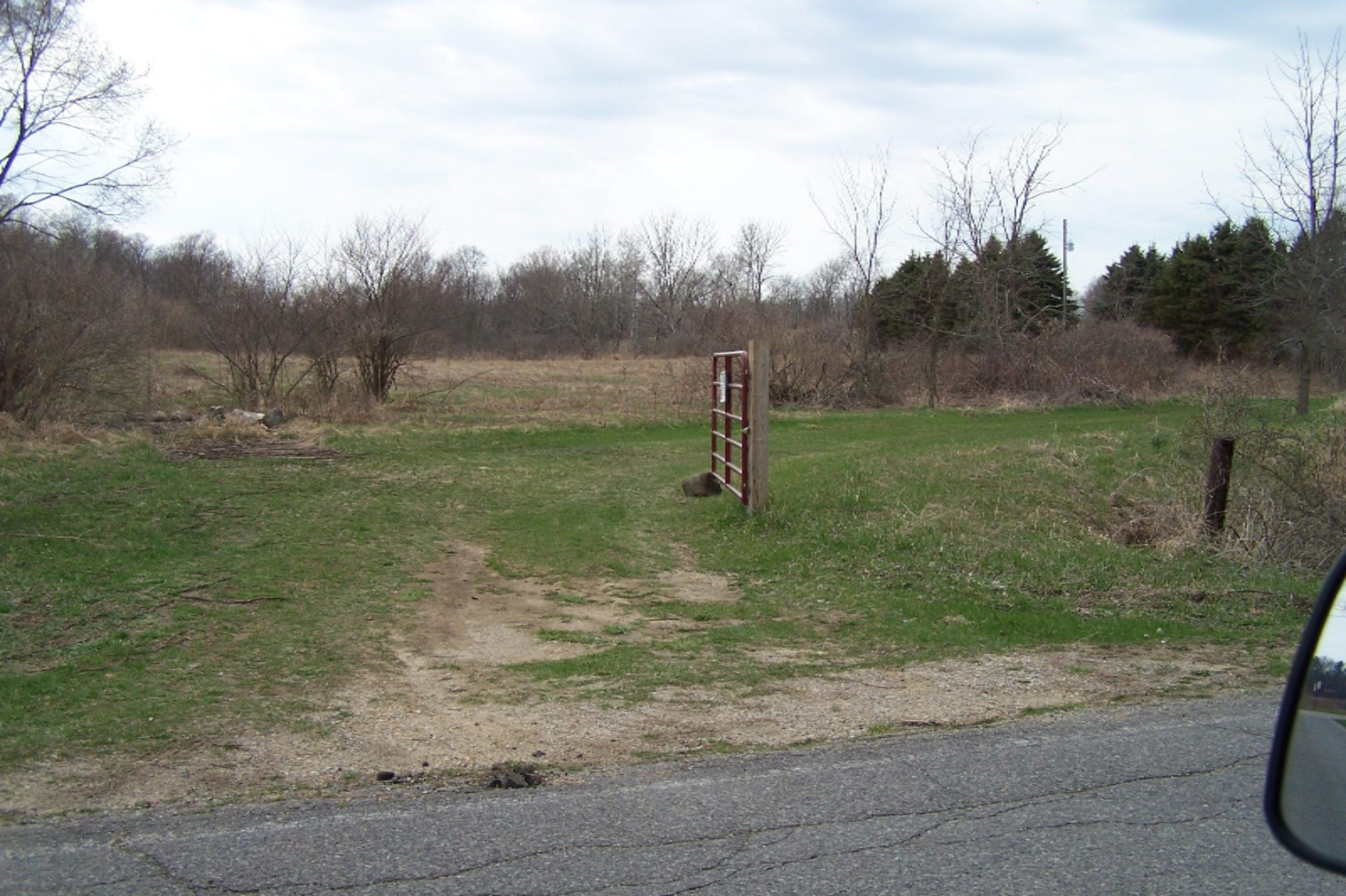 52398 Leach Road Dowagiac, MI 49047 - Photo 5 of 25 100_3603