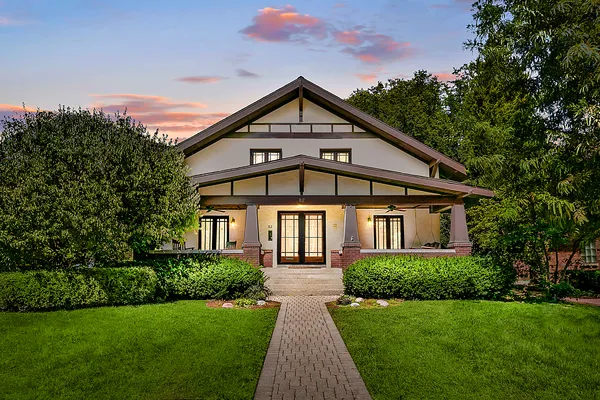 $969,900 | 82 Lawton Road, Riverside, IL 60546