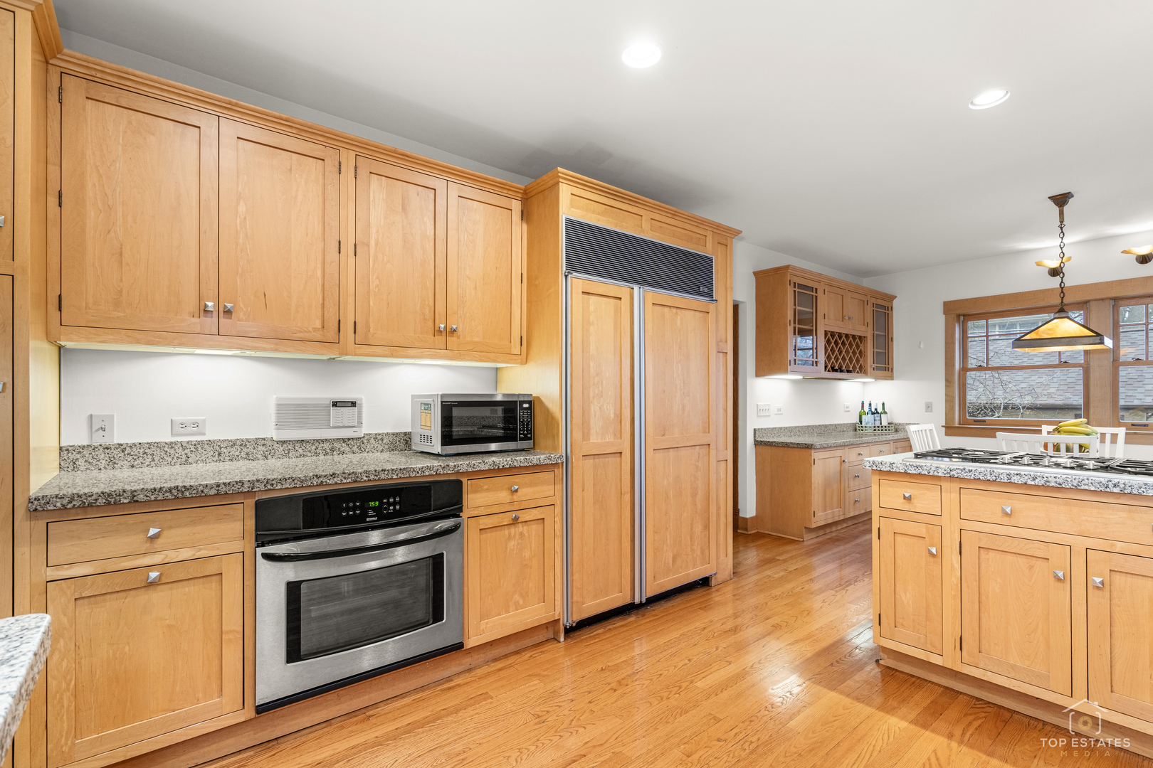 82 Lawton Road Riverside, IL 60546 - Photo 15 of 52