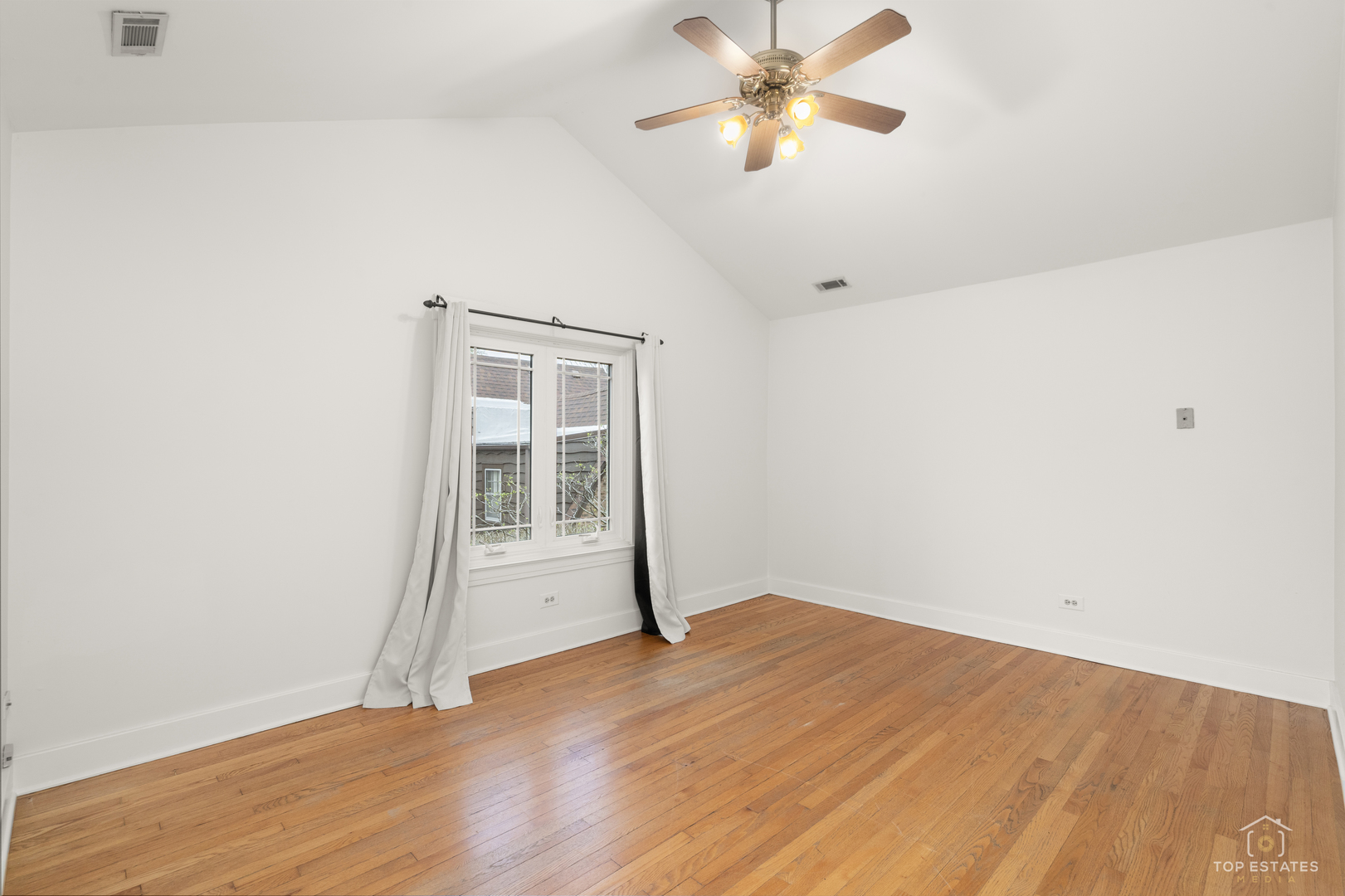 82 Lawton Road Riverside, IL 60546 - Photo 28 of 52