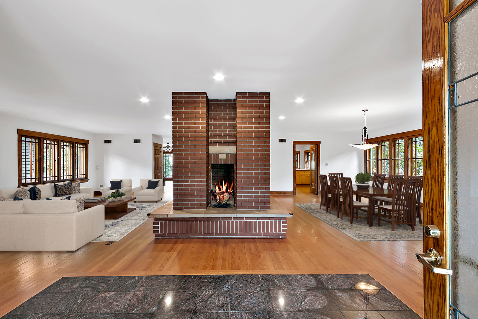 82 Lawton Road Riverside, IL 60546 - Photo 9 of 52