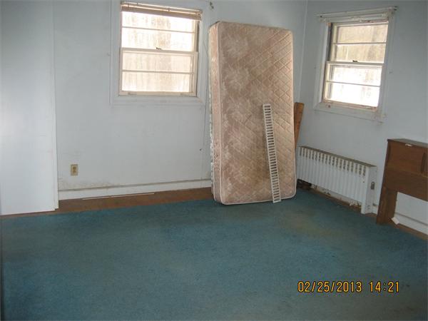 63 Sylvan Road Uxbridge, MA 01569 - Photo 4 of 5 Gallery Image 4