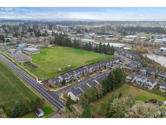 $589,000 | 11369 Northwest 325th Avenue, North Plains, OR 97133