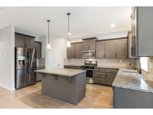 $589,000 | 11369 Northwest 325th Avenue, North Plains, OR 97133