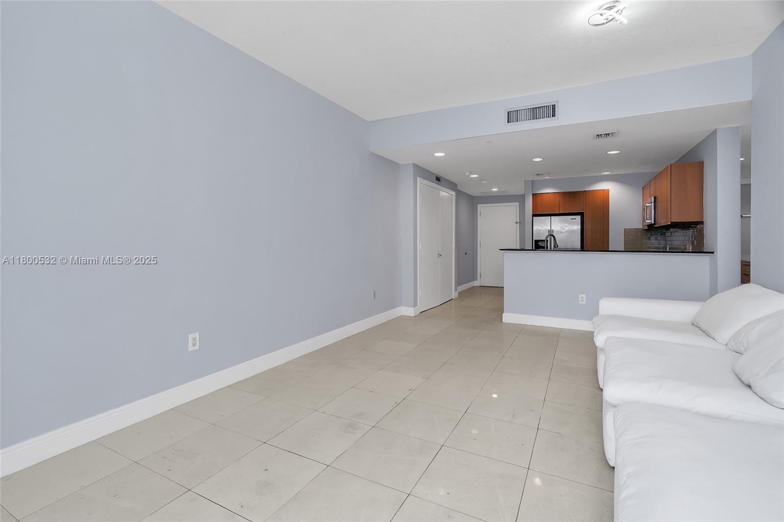 1060 Brickell Avenue, Unit 1811 Miami, FL 33131 - Photo 23 of 43