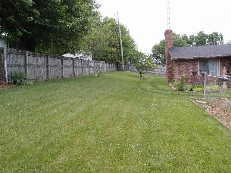 127 Robin Road Nicholasville, KY 40356 - Photo 8 of 29 Photo 8